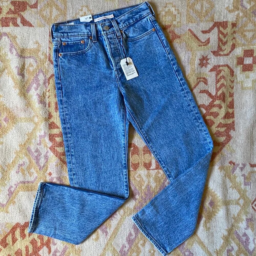 LEVI'S Wedgie Straight Women's Jeans (Size: 24x26) NWT - Picture 11 of 12